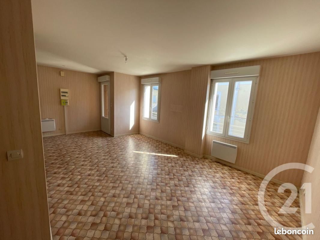 Appartement 3 pièces 59 m² - Châtellerault 86100 (image 2)