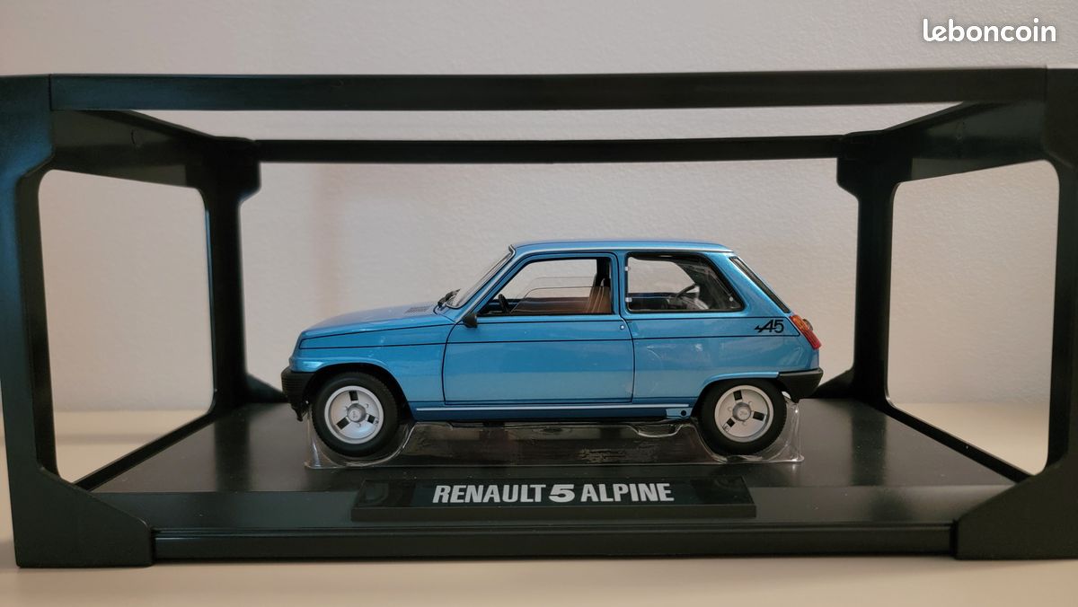 RENAULT 5 Alpine Turbo 1983 Bleu Navy Voiture de Collection NOREV 1/43