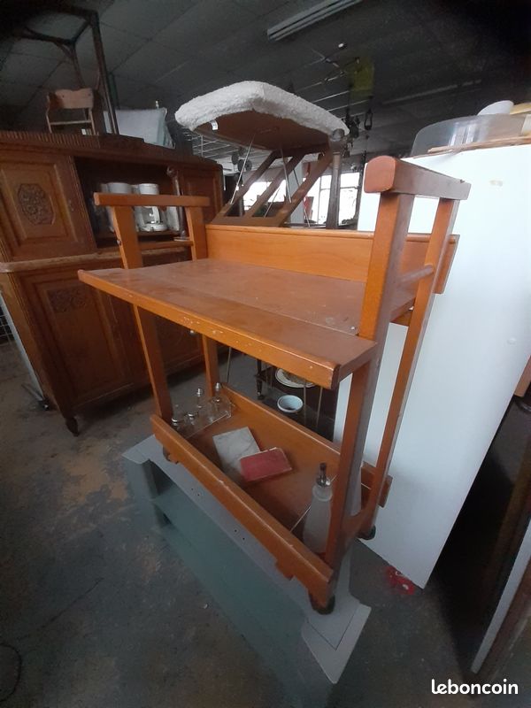 Servante en bois (image 1)