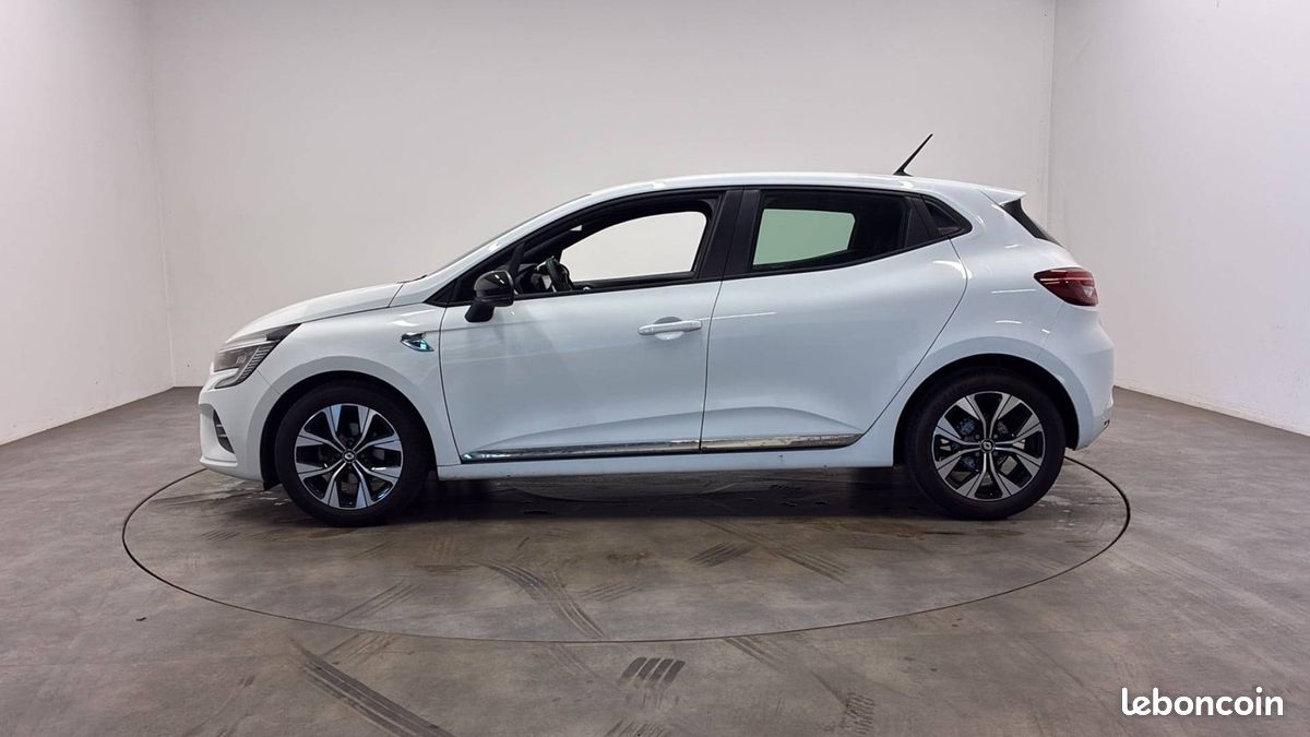 Renault clio tce 90 21n limited (image 8)