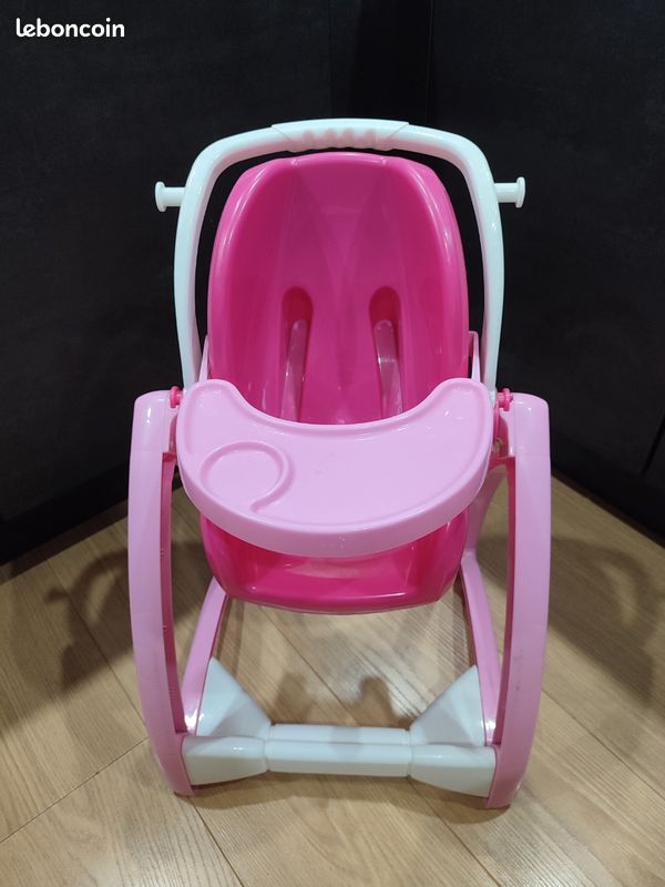 Chaise haute bébé (image 1)