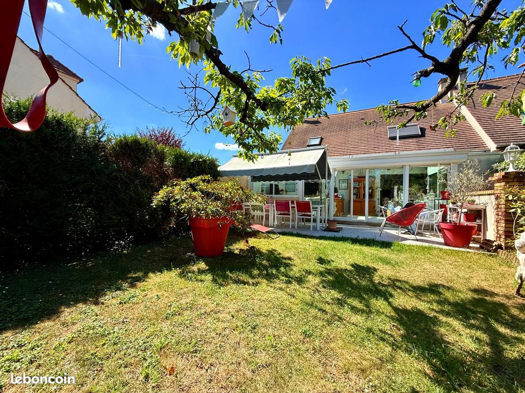 Maison 7 pièces 140 m² · à Carrières-sur-Seine · 140 m² · 770 000 €