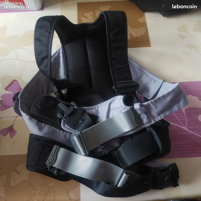 Porte Bebe Et Echarpe De Portage Bebe Confort D Occasion Annonces Equipement Bebe Leboncoin