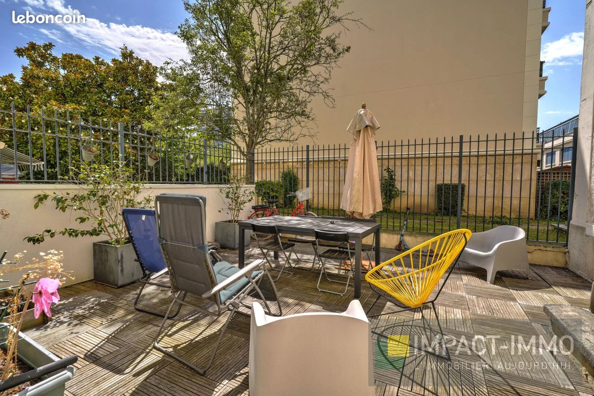 Appartement 5 pièces 137 m² · à Courbevoie · 137 m² · 950 000 €