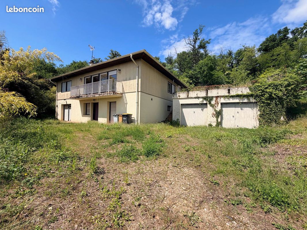 Maison 6 pièces 253 m² · à Reyrieux · 253 m² · 380 000 €