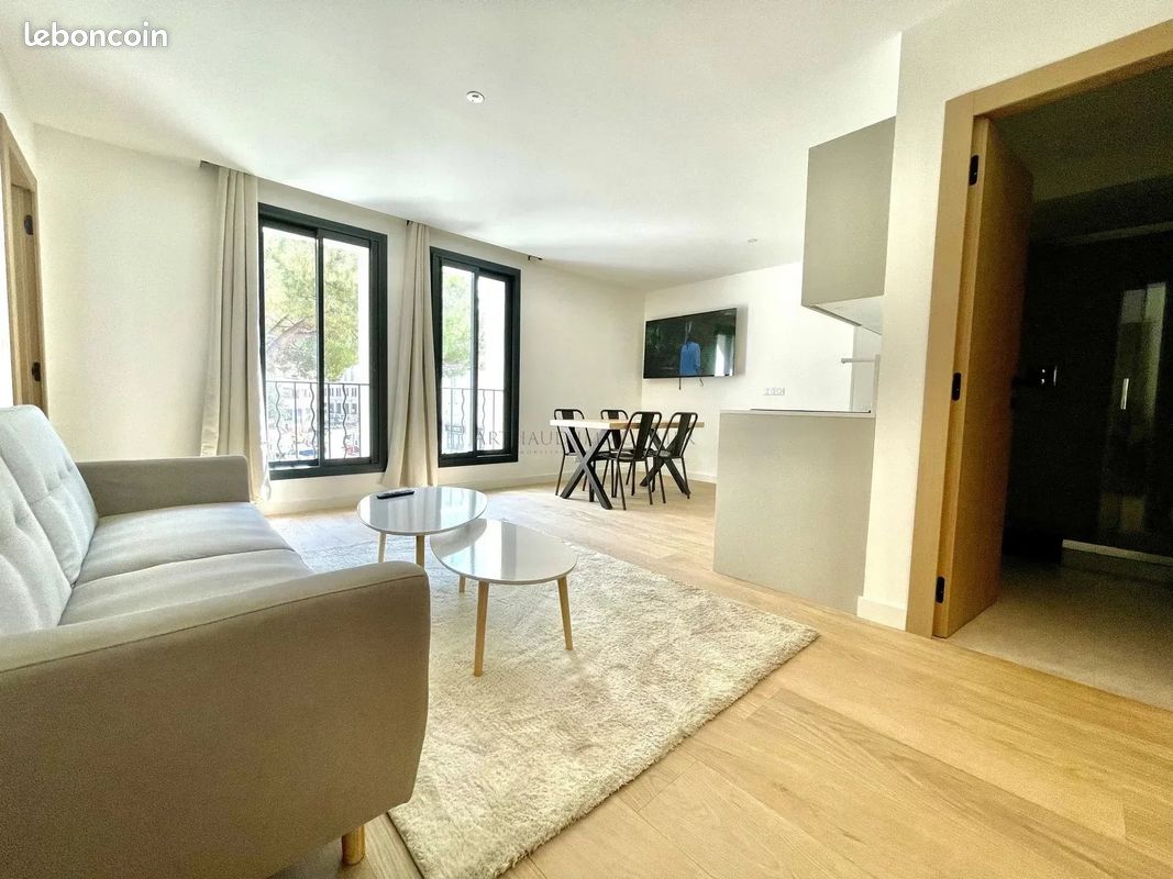 Appartement 3 pièces 49 m² · à Antibes · 49 m² · 340 000 €
