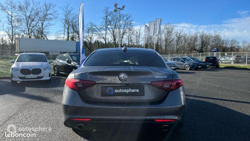 Alfa Romeo Giulia 2.2 JTD 160ch Ti AT8 MY20 (image 6)