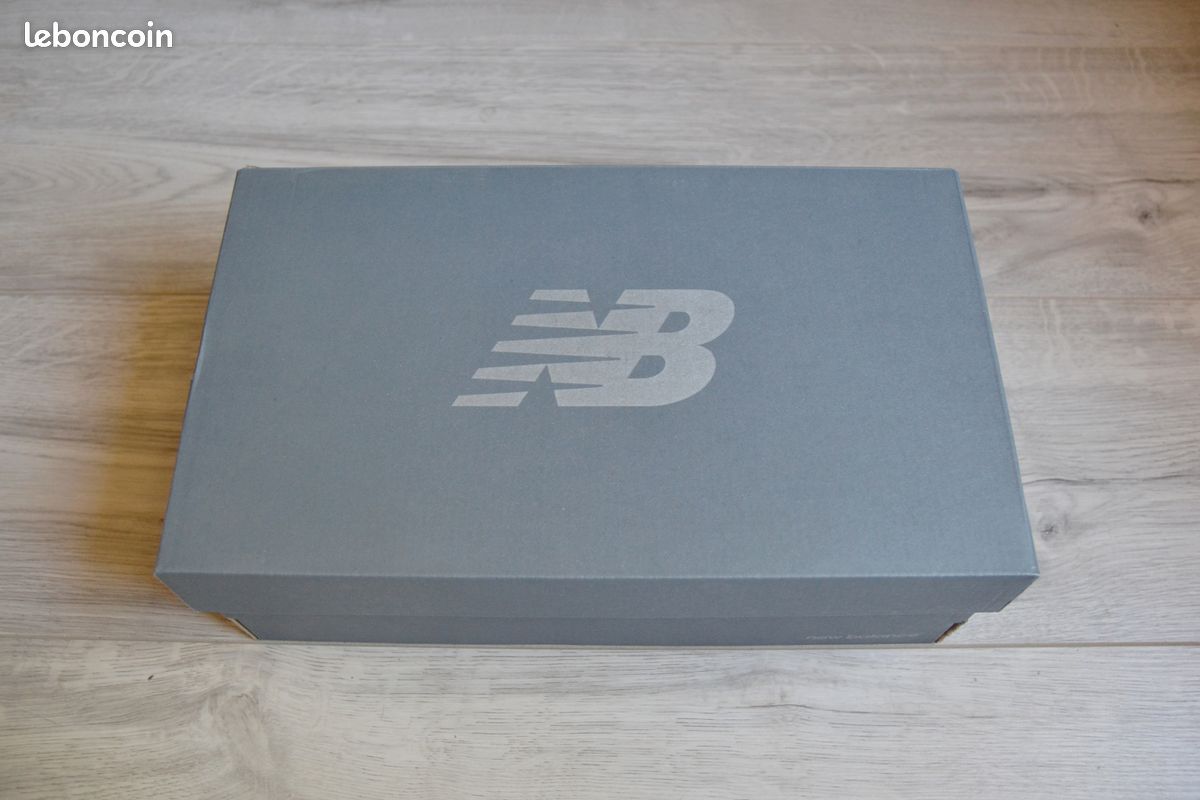 New Balance 997 femme noire blanche taille 37 [Neuves] (image 2)