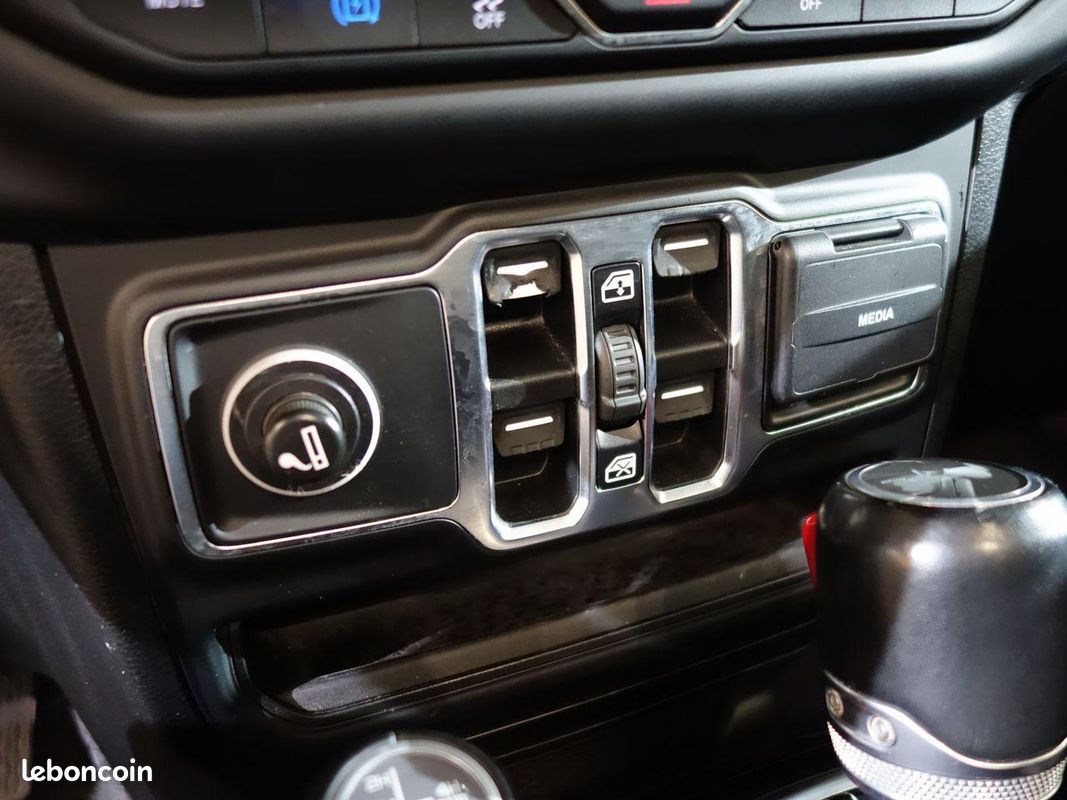 JEEP WRANGLER 2.0 L T 380 CH 4xe - BVA8 4x4 Unlimited Overland (image 31)