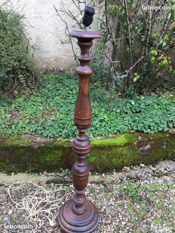 Pied de lampe bois massif (image 1)