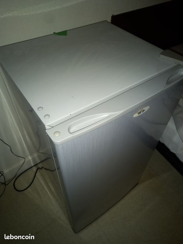 Frigo taille moyenne à vendre urgent (image 2)
