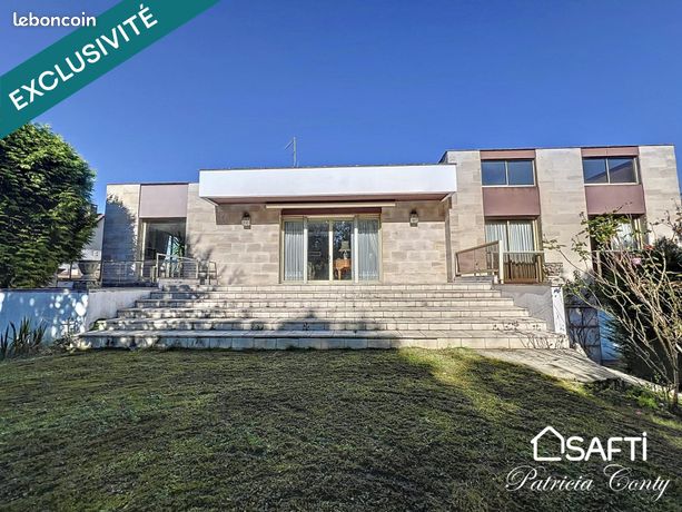 Maison 11 pièces 460 m²