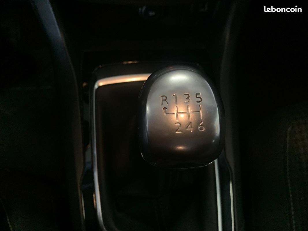 Peugeot 308 generation-ii societe 1.5 bluehdi 100 business active start-stop tva récupérable (image 18)