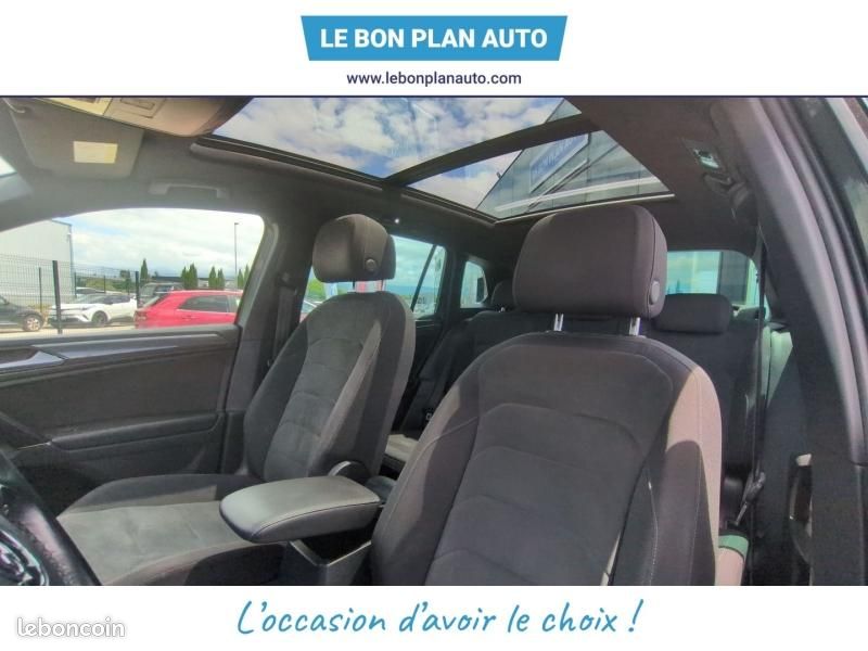 Volkswagen Tiguan 1.4 TSI 150ch Carat Exclusive 4Motion DSG6 (image 12)