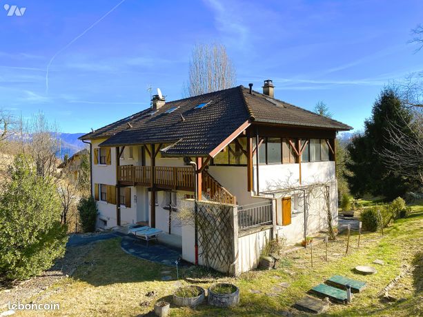Maison 10 pièces 263 m²
