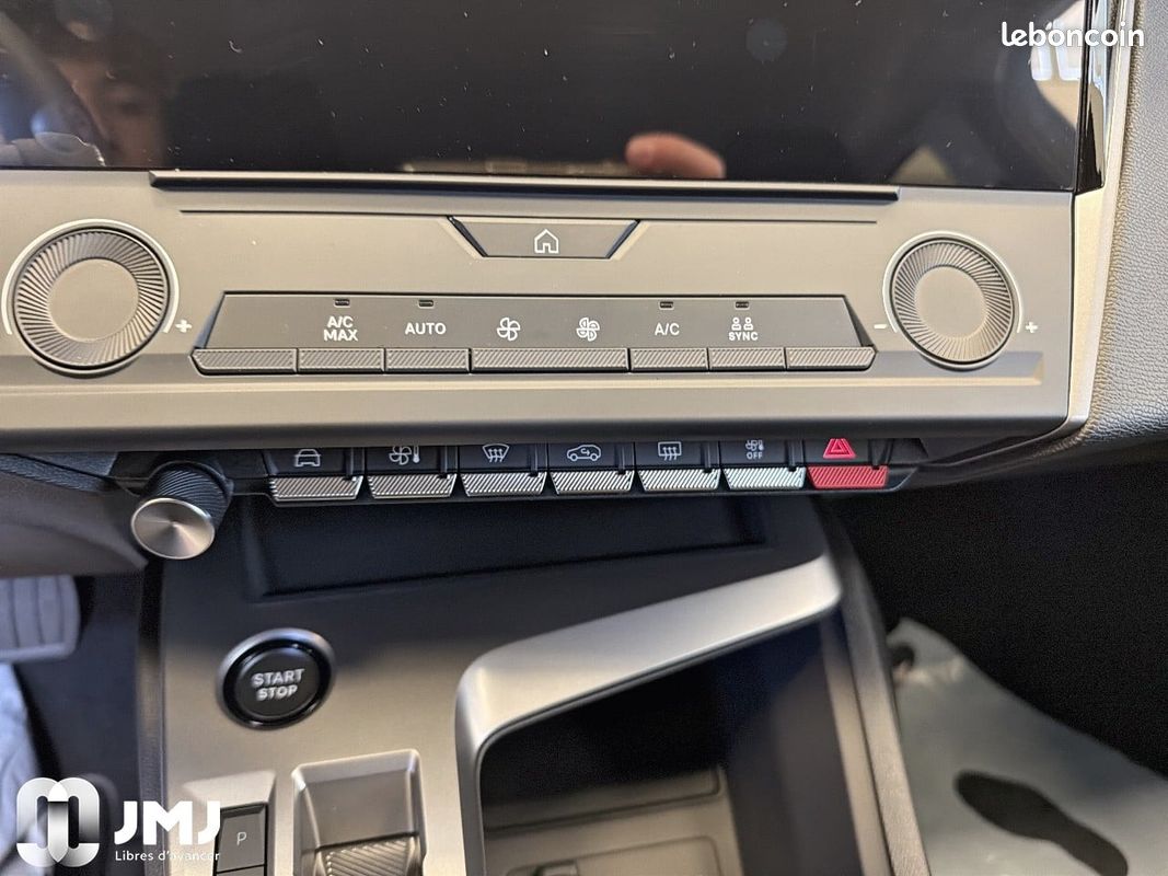 PEUGEOT 308 Hybrid 145 e-DCS6 Allure (image 14)