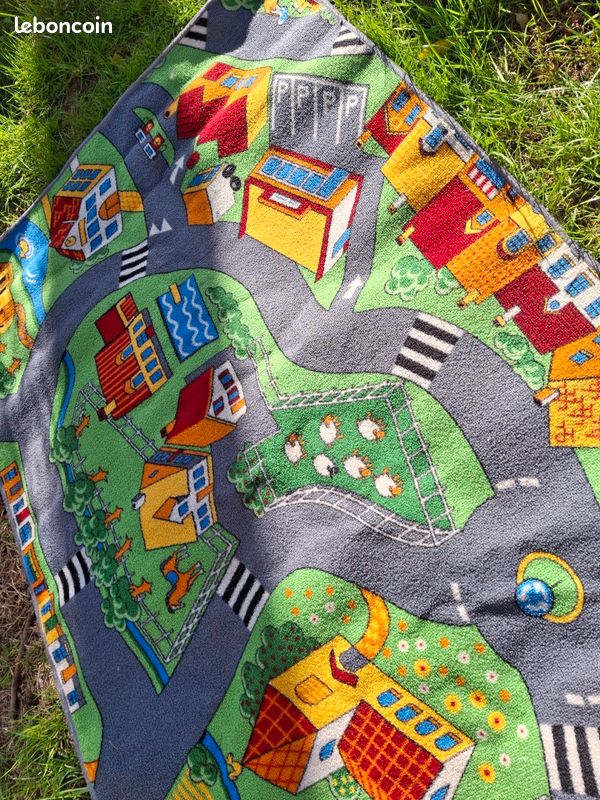 Tapis jeu circuit voitures village (image 3)