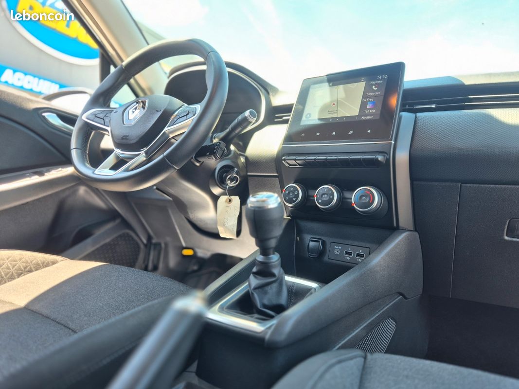RENAULT Clio 1.0 TCe 90ch Business (image 8)