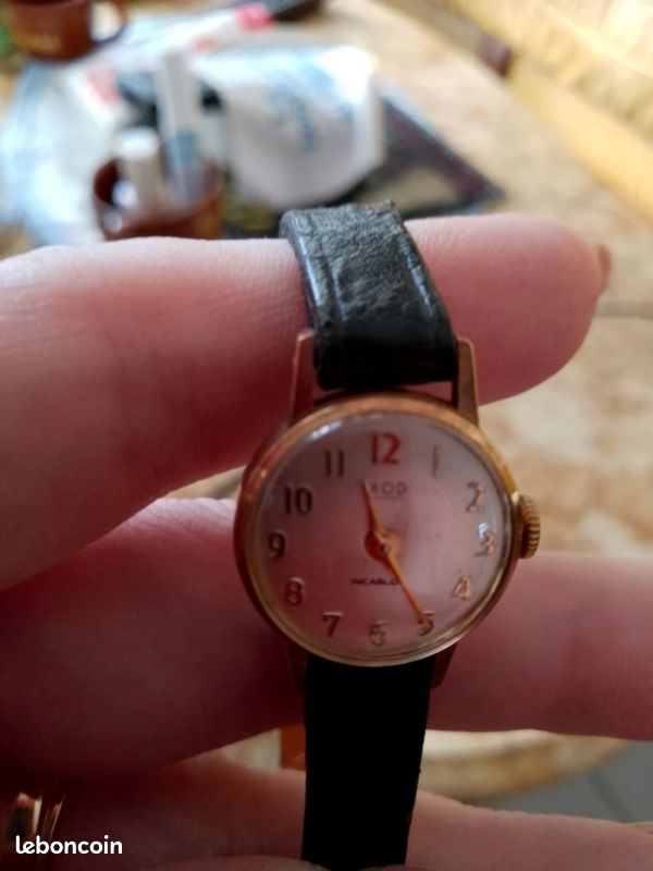 HORLOGE FEMMES BRACELET-MONTRE DDR Vintage Glashütte Métal Gold.fb Gub