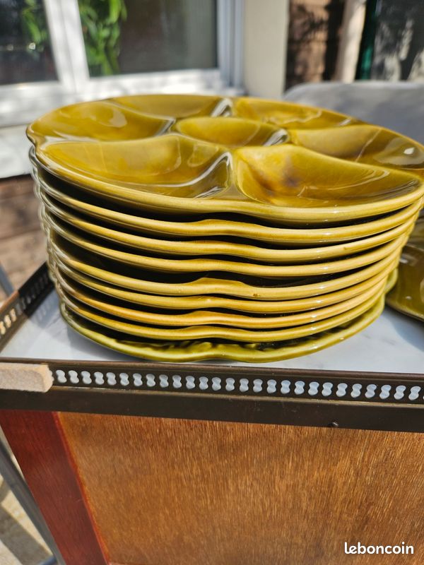 Assiettes À Huitres Porcelaine Blanche