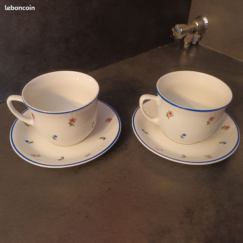 2 grandes tasses avec sous tasse (image 1)