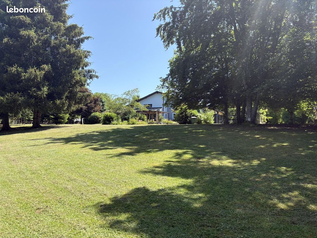 Maison 7 pièces 195 m² · à Échallon · 195 m² · 470 000 €