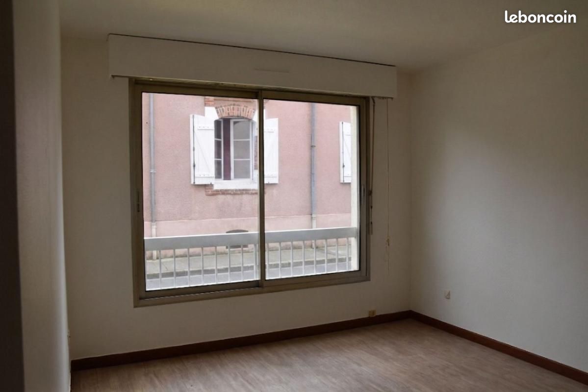 Appartement 1 pièce 30 m² · à Cosne-Cours-sur-Loire · 30 m² · 328 €