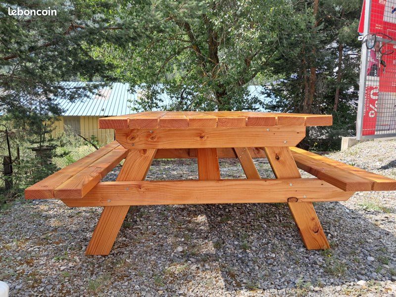 Table (image 4)