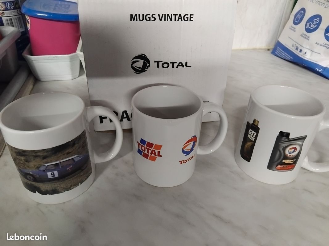 Lot De 4 Mugs Publicitaires TOTAL Vintage - Céramique, Multicolore, En Très Bon état