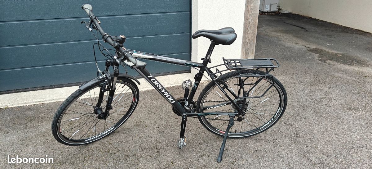 Vélo VTC Torpado en TBE Vélos