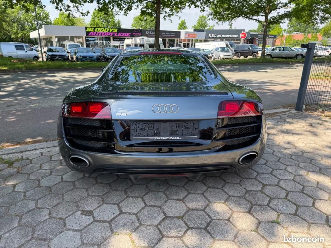 Audi R8 COUPE 5.2 FSI QUATTRO V10. 31.000KM (image 8)