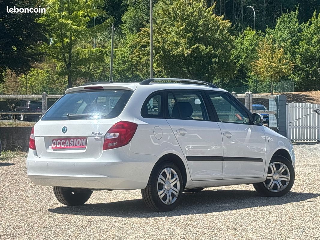 SKODA FABIA COMBI 1.2 TSI 105ch Ambition BOITE AUTOMATIQUE (image 2)
