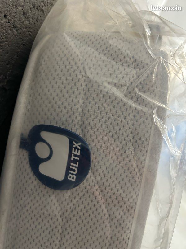 Matelas bultex 90 x 190 quasi neuf (image 1)