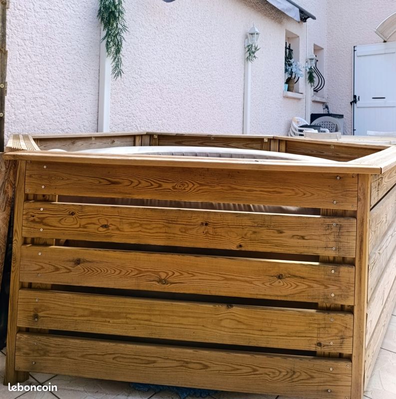Habillage bois spa (image 1)