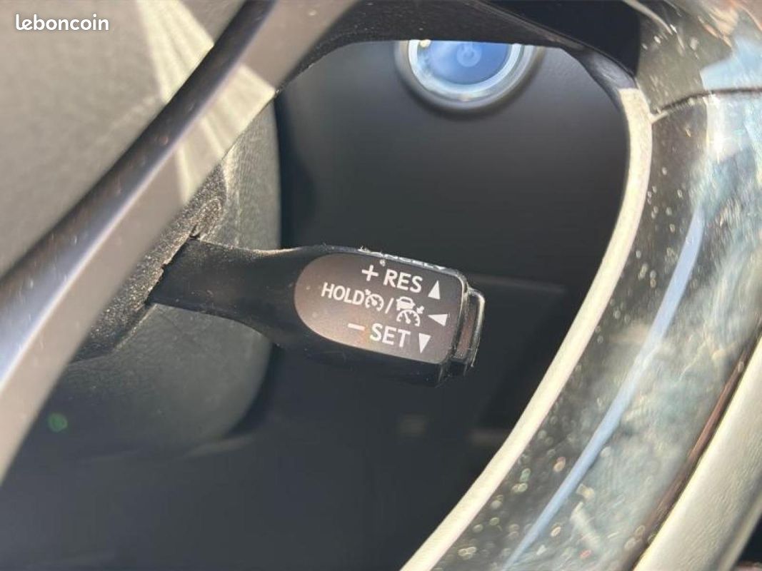 Toyota C-HR 1.8 Hybride 122ch Design Ultimate E-CVT (image 23)