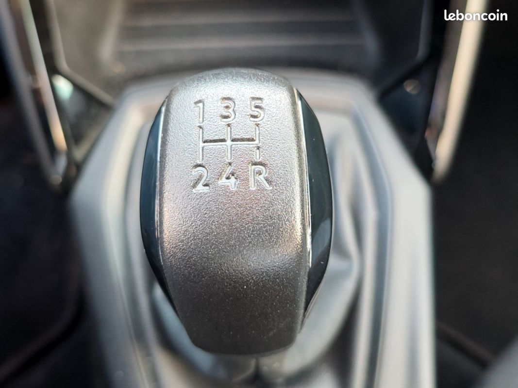 Peugeot 208 (2) ESSENCE 75 Like 5 portes (mai 2021) (co2 119) (image 6)