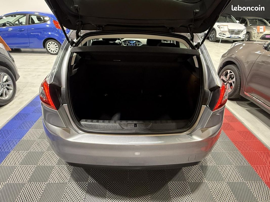 Peugeot 308 1.2 puretech 110 style start-stop (image 24)
