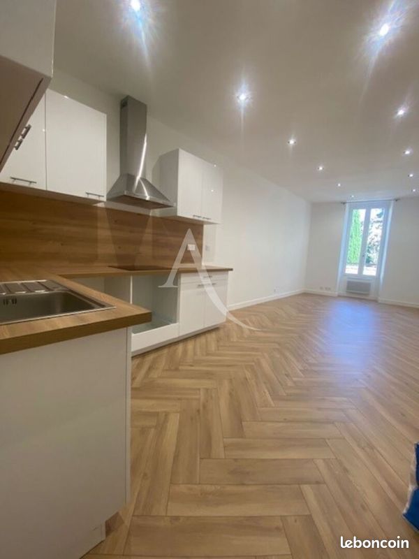 Appartement 2 pièces 44 m² · à La Rochelle · 44 m² · 950 €/mois