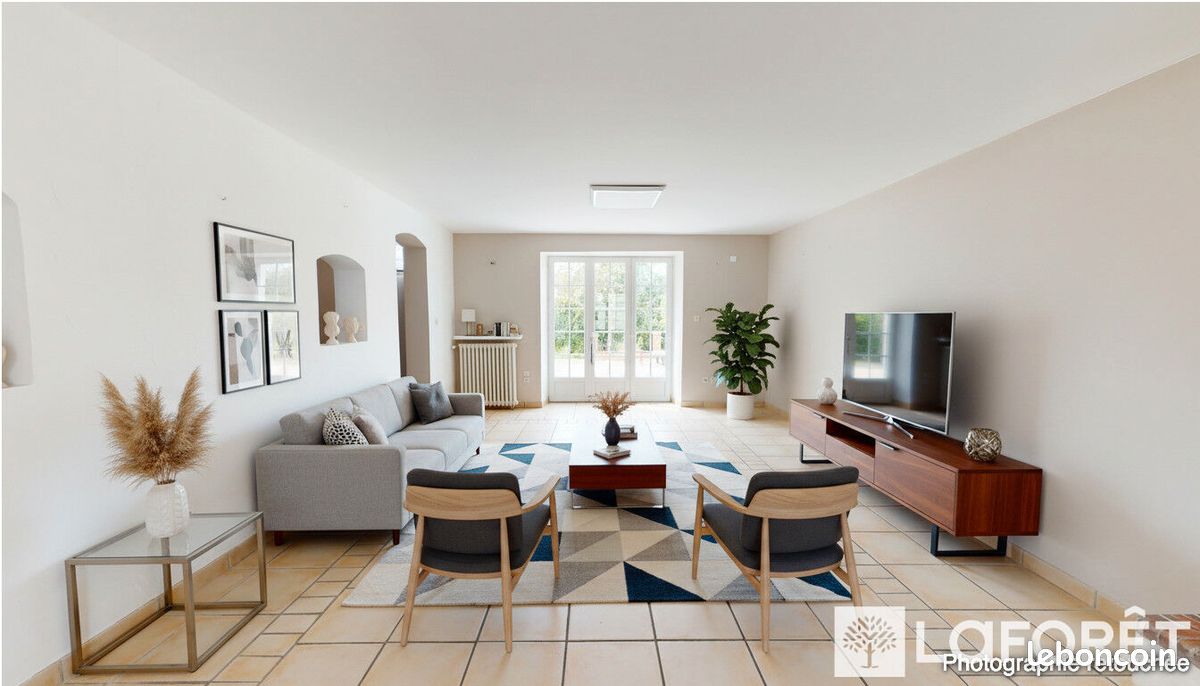 Maison 8 pièces 249 m² · à Sermiers · 249 m² · 379 900 €