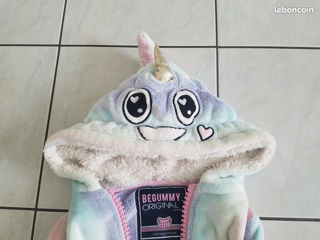 Veste et Pyjama Licorne et autres Vêtements