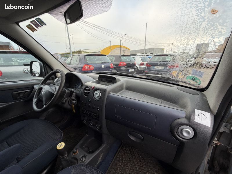 Citroen BERLINGO 1.6 HDI92 MULTISPACE PACK (image 13)