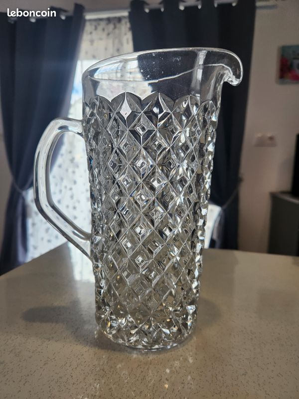 Joli Pichet En Verre Jaune H23cm + Petit Vase Assorti H13cm – Style Semi-cristal – Bon état