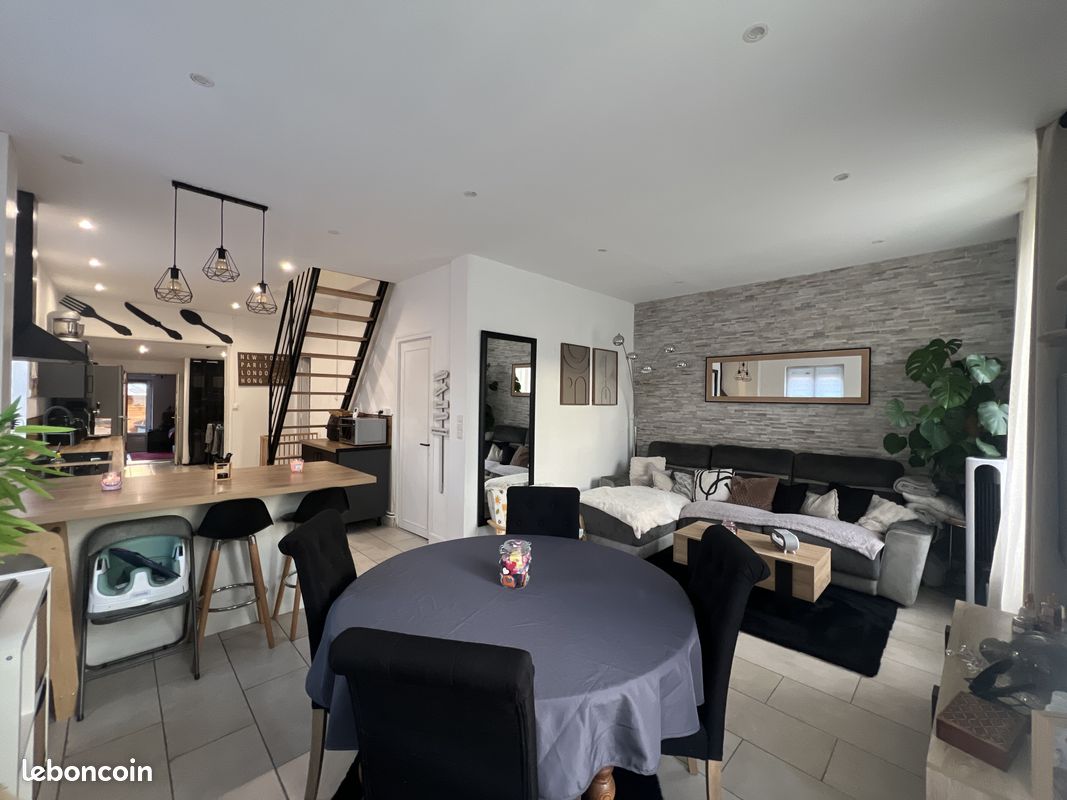 Maison 5 pièces 93 m² · à Bretteville-sur-Laize · 93 m² · 210 000 €