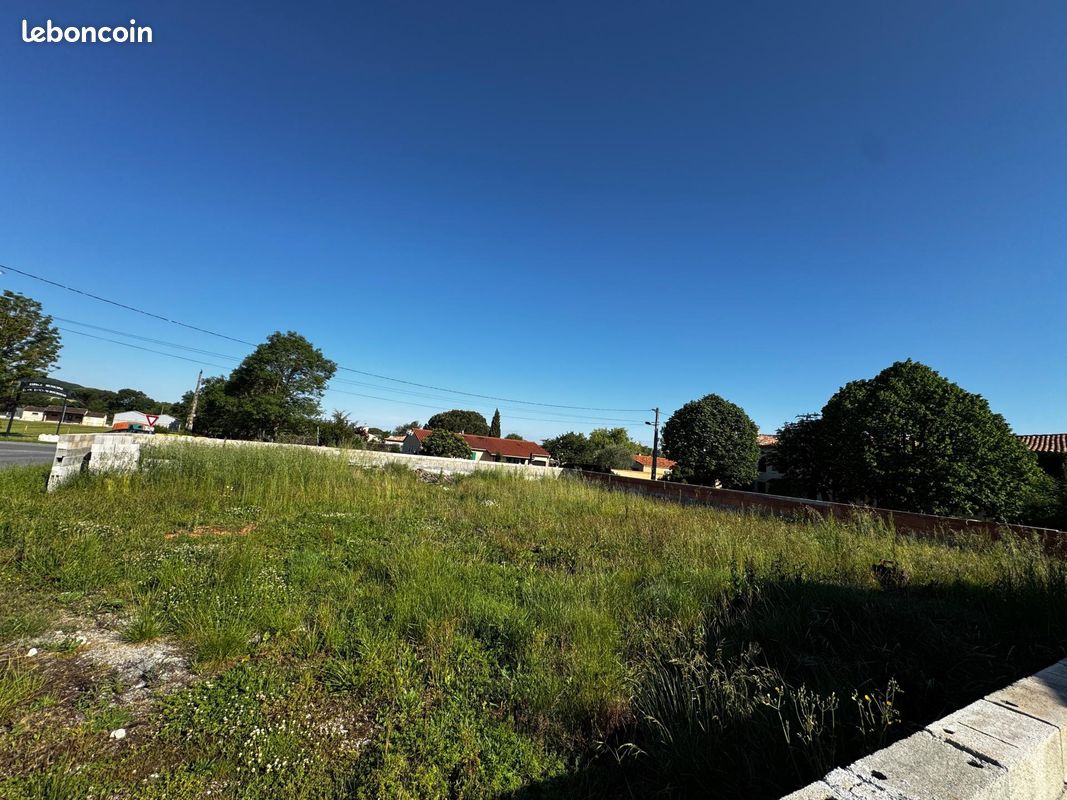 Terrain 746 m² · à Guitalens-l'Albarède · 746 m² · 55 000 €