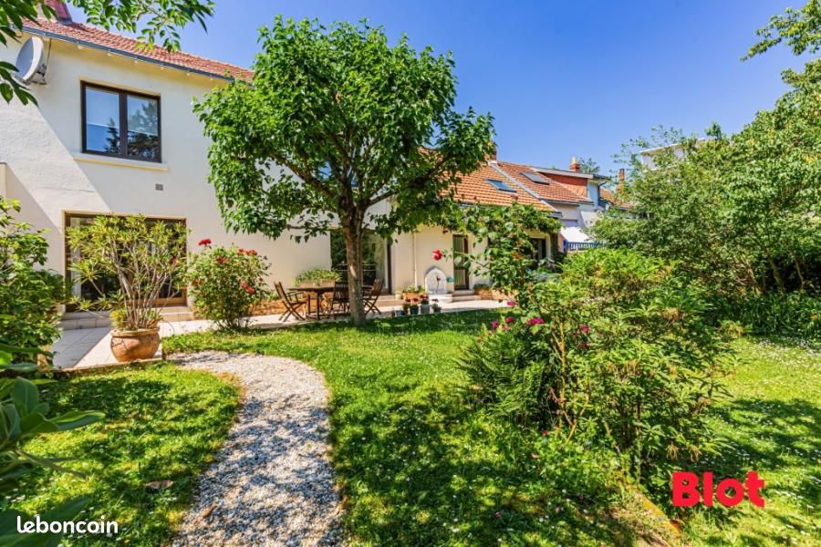 Maison 5 pièces 181 m² · à Nantes · 181 m² · 601 120 €