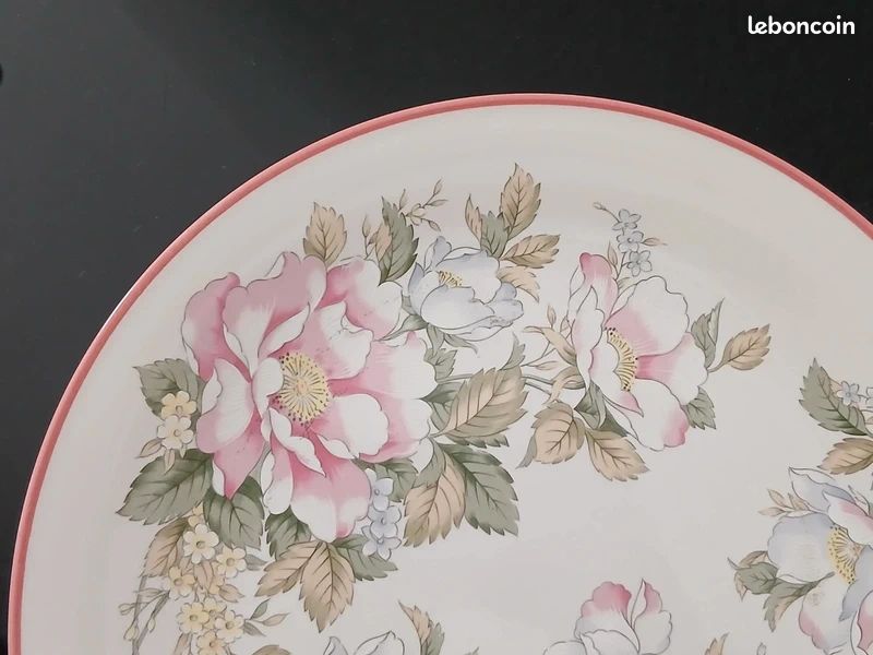 Lot de deux assiettes à fleurs "Millefleurs Japon" (image 5)