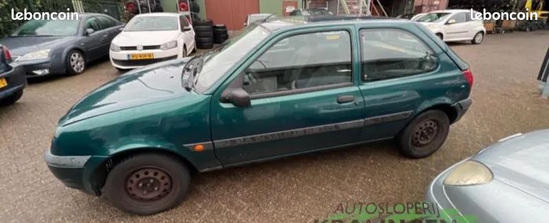 Ford fiesta IV 1996 essence (image 1)