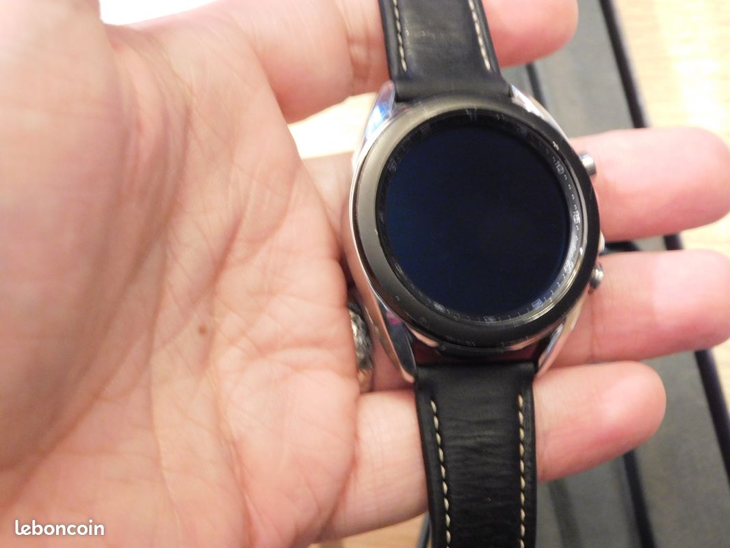 Samsung Galaxy Watch3 Watch3 41mm comme neuf (image 3)