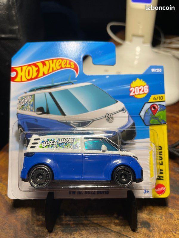 🚖 Hot Wheels VW Buzz Bomb Combi (image 1)