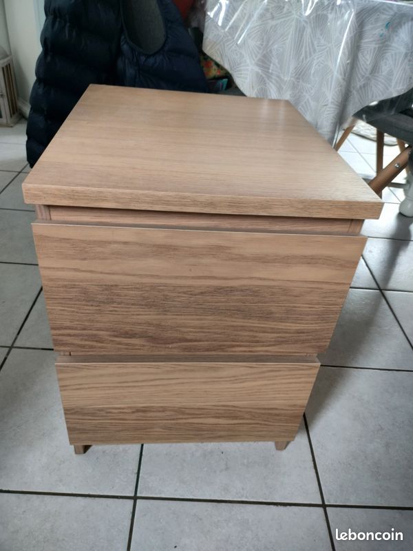 Table de chevet ikea (image 1)